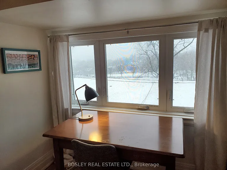 597 Carlaw Ave #UPPER — Photo 5