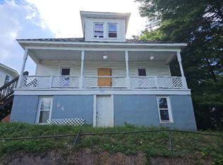 208 Anderson St, Galax, VA 24333