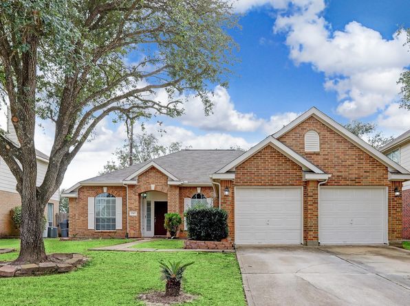 17407 Winfield Sq
