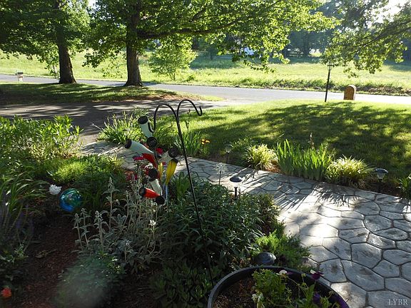 4th image of 1220 Lockewood Dr