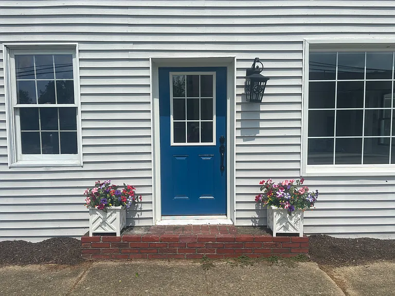 7614 Maple St — Photo 2