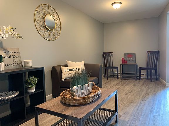 5th image of 140 N Gill St #3
