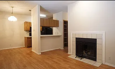 915 W 26th St #331 — Photo 1
