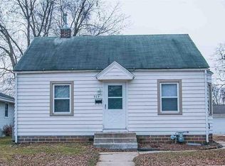 925 15th Pl NE, Mason City, IA 50401