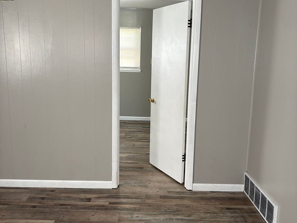 1st image of 1211 Exchange St