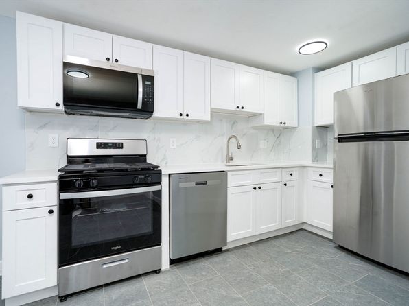 25 Langley Cir #2