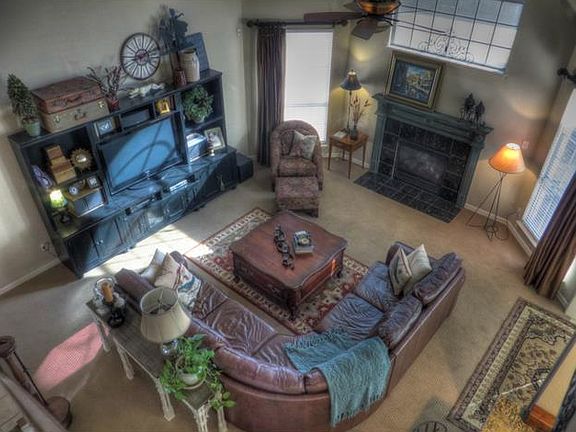 2nd image of 306 Parkview Dr
