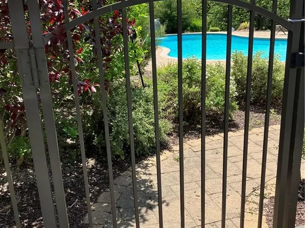 4 Old Cross Road, Warwick, NY 10990