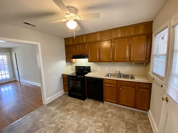 5th image of 907 Lexington Ave Unit 4