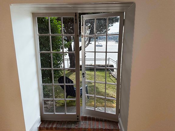 5th image of 700 Steamboat Rd #1G
