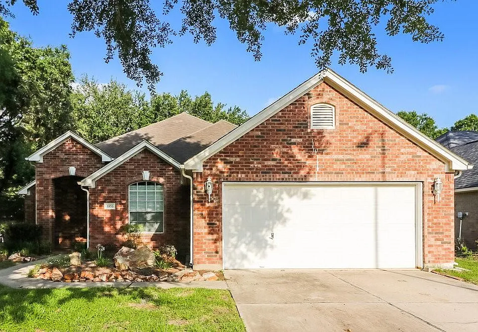 3103 Bronco Bluff Ct