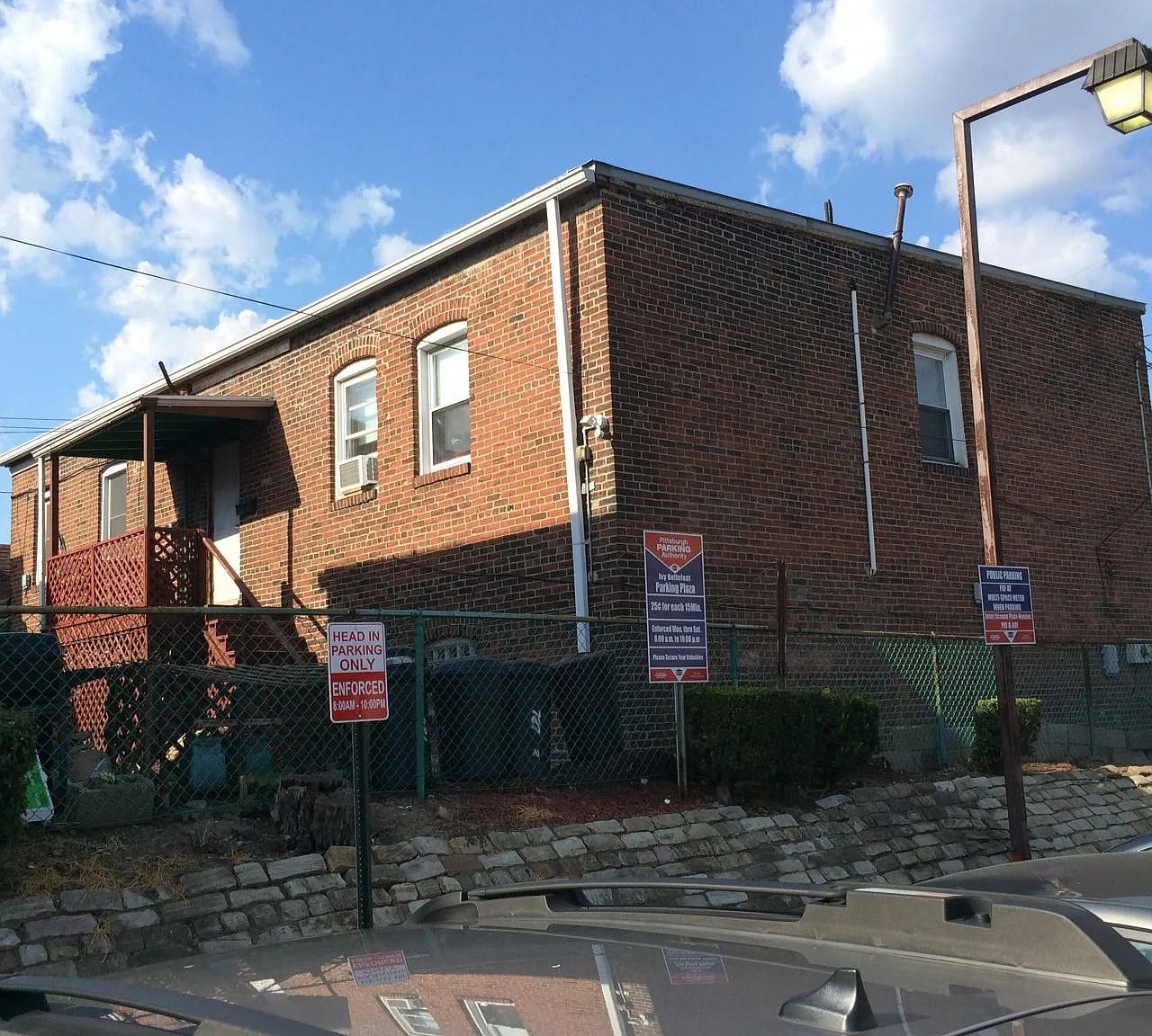 2 bed, 800 sqft, $1,400 — Photo 1