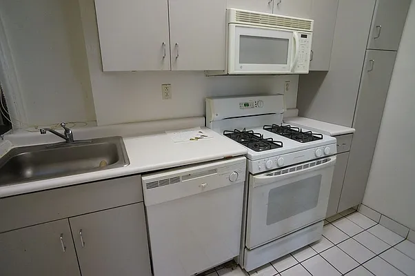 Rented by Bold New York | media 16