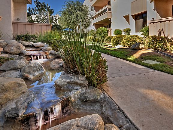 4th image of 17130 Burbank Blvd Unit 204