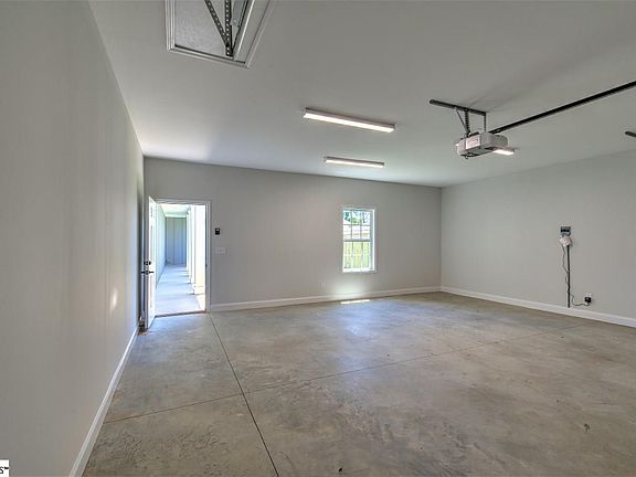 5th image of 8 B Wilkins St