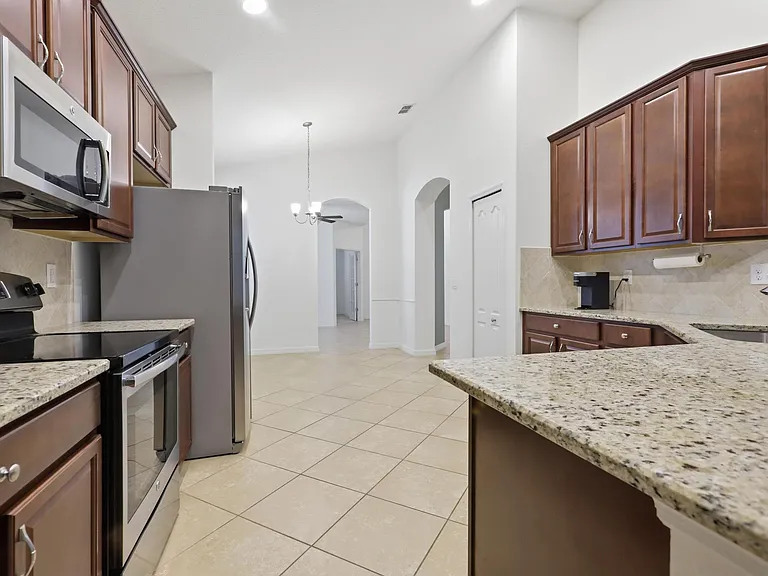740 Preakness Cir — Photo 11