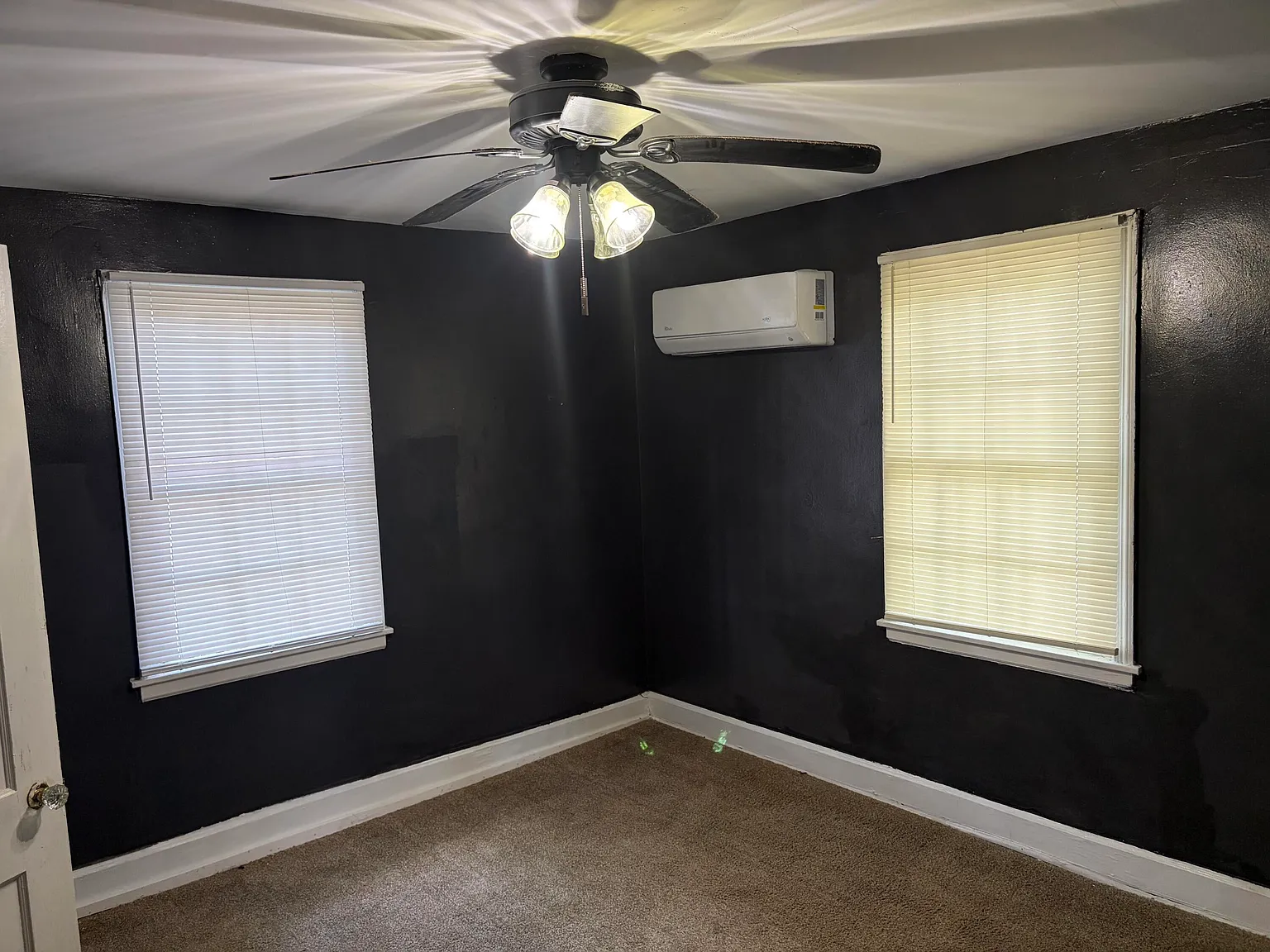 3 bed, 1.0 bath, 1126 sqft, $1,325 — Photo 4
