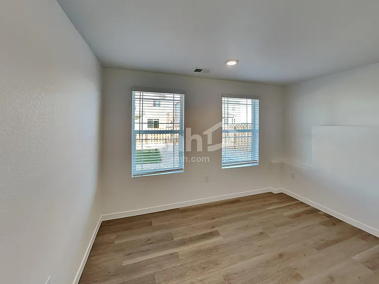 26116 E Calhoun Cir — Photo 11