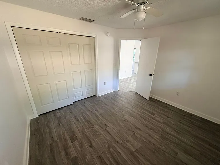 7434 Chapel Ave — Photo 11