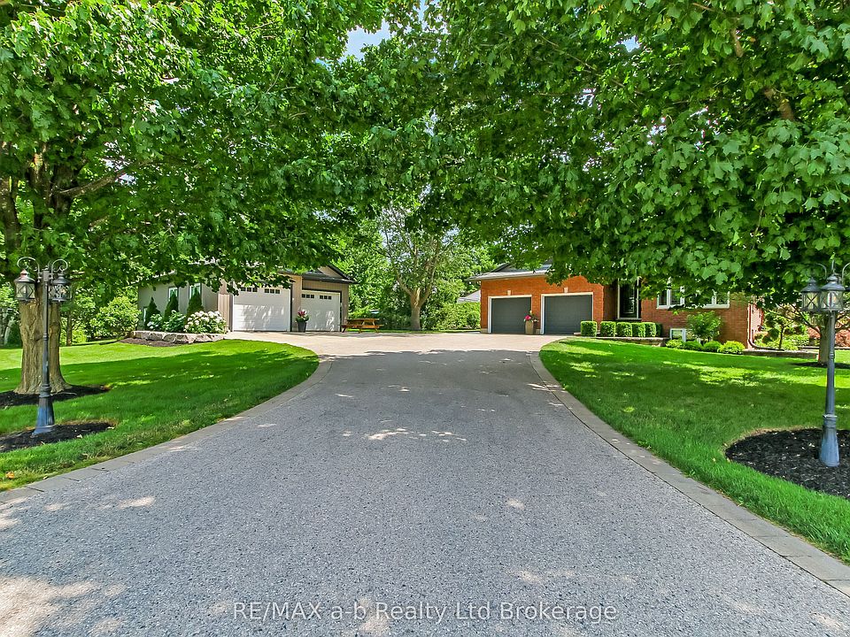 1st image of 325840 Norwich Rd