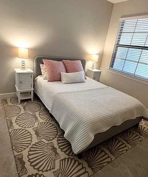 17442 Caravita Ln — Photo 11