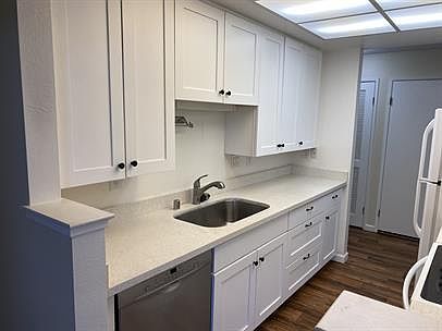 3rd image of 780 Sea Spray Ln #1