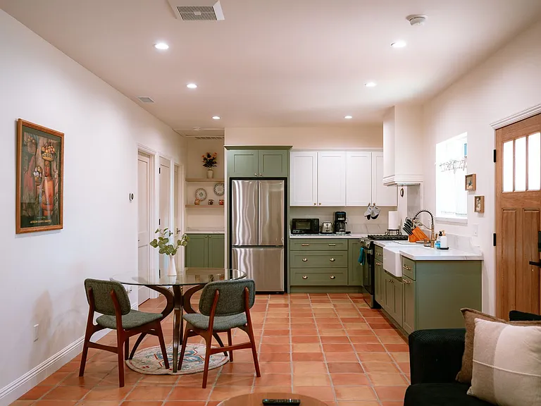 613 W Olive Ave #1 — Photo 12