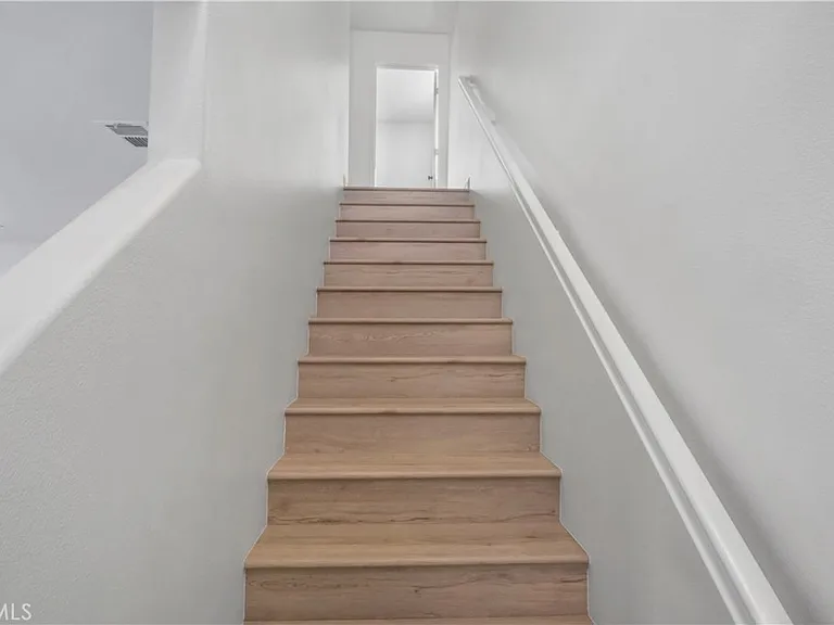 16768 Olive Tree Ln — Photo 37