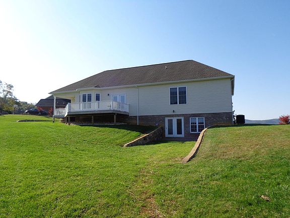 5th image of 49 Fairway Ct