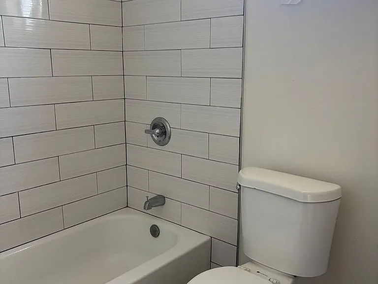 9416 S Figueroa St #1-12 — Photo 9