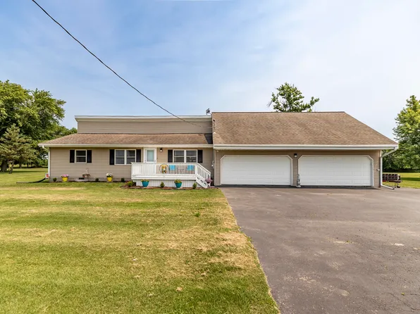 18311 Clark St, Lowell, IN 46356