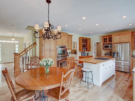 4th image of 2220 W Sunnydale Ln