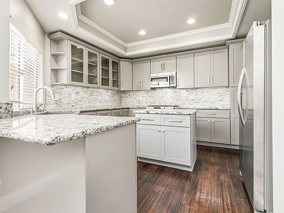 4th image of 24881 Seagate Dr