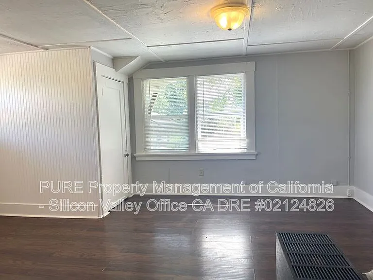 373 Richmond Ave #4 — Photo 8