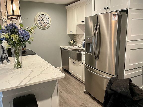 4th image of 57 Richmond Blvd Unit 1B