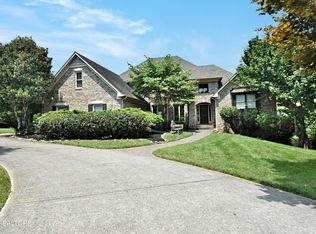 933 SW Hayslope Dr, Knoxville, TN 37919