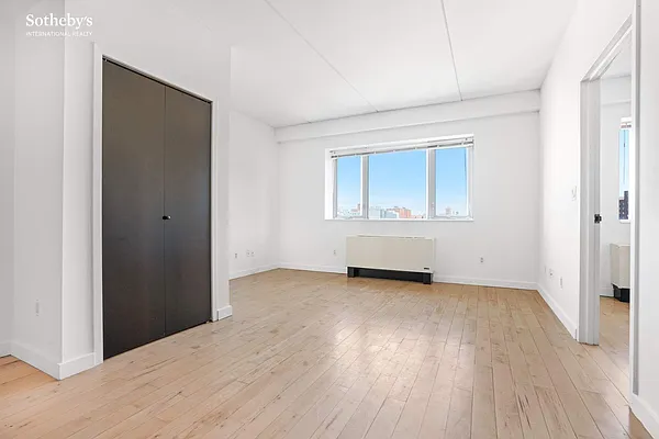 Rented by Sotheby's International Realty | media 17