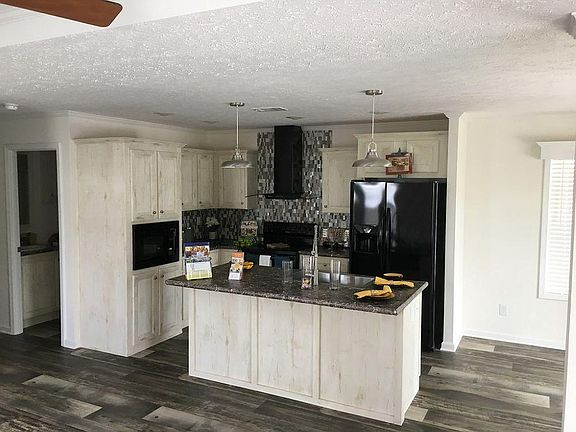 4th image of 6429 Forest Lake Dr #Lfpooz