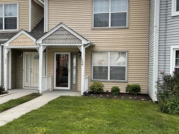104 Heather Way APT D, Yorktown, VA 23693