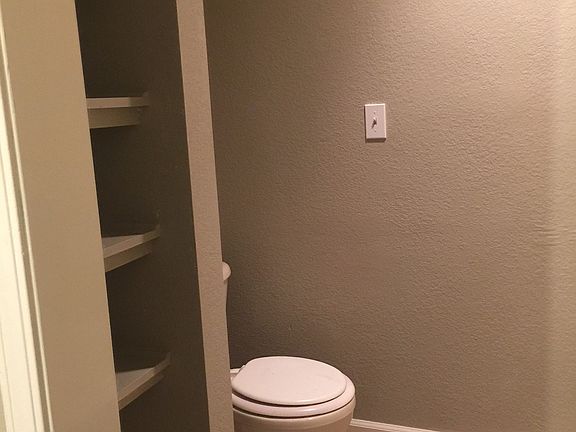 Master bath linen storage