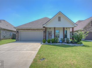 619 Acacia Dr, Bossier City, LA 71111