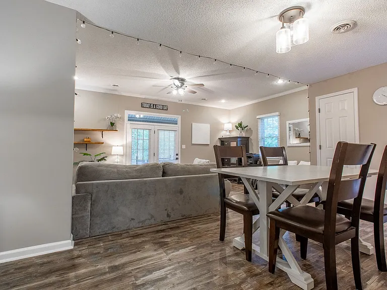 1205 E 8th Ave #1 — Photo 12