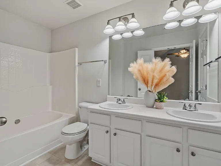 8515 Mount Valley Ln — Photo 21