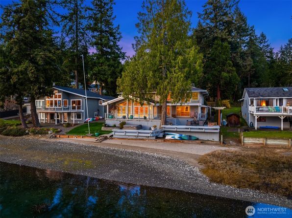 20593 Chief Sealth Drive NE, Indianola, WA 98342