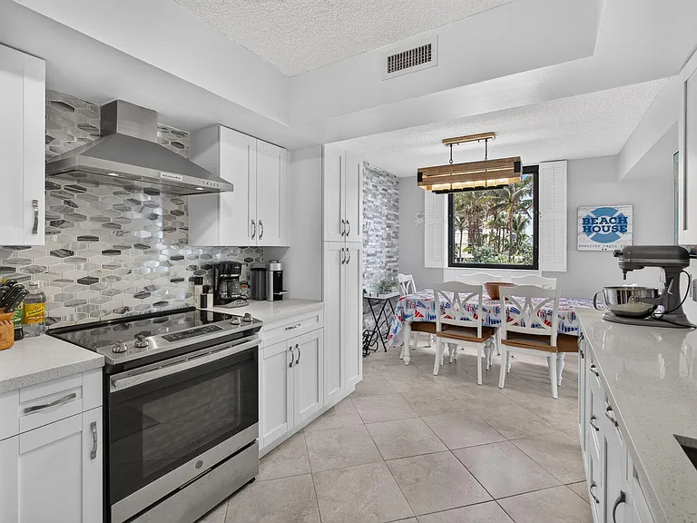 5380 N Ocean Dr #2E — Photo 25