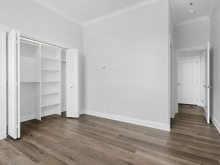 6555 W North Avenue — Photo 11