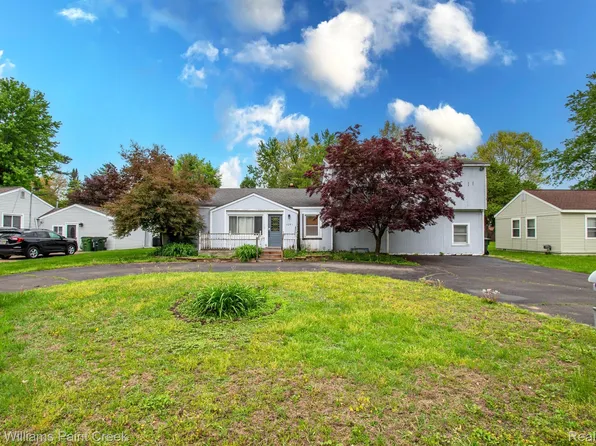 5281 Wilby St, Shelby Township, MI 48317