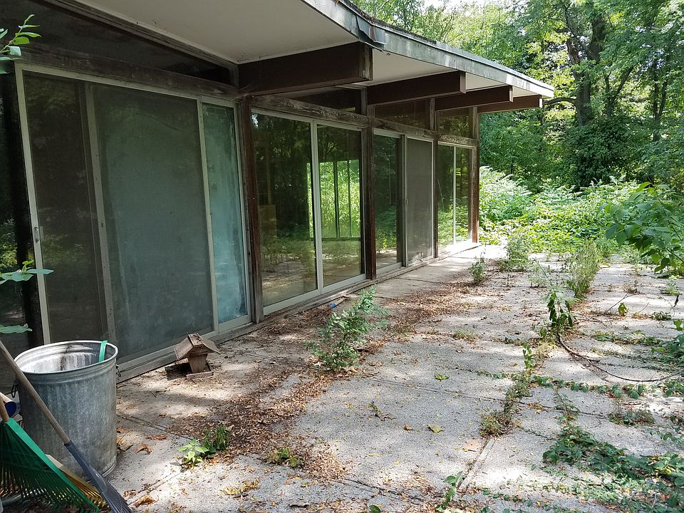 1st image of 224 Parmley Dr