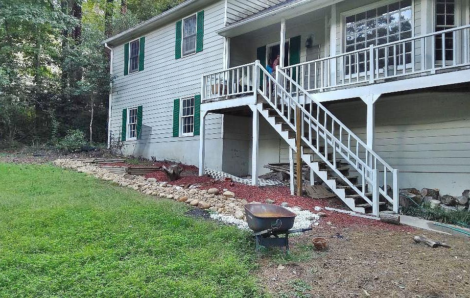 2nd image of 321 N Briar Rdg