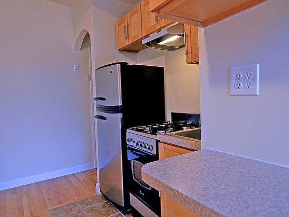 3rd image of 141 W 139th St APT C54